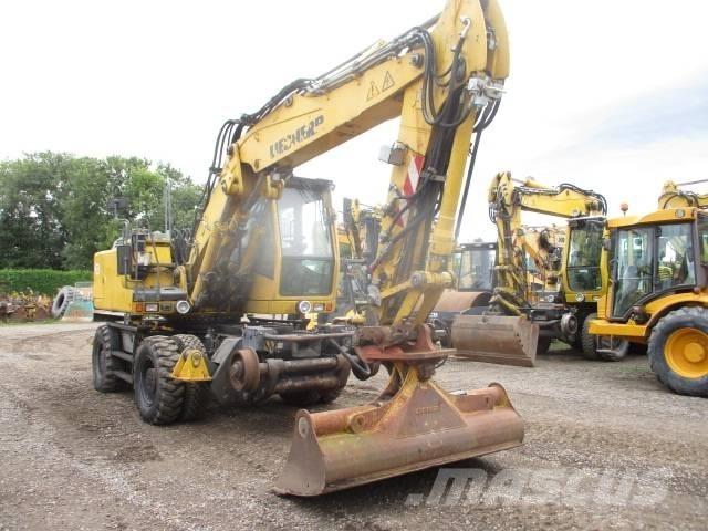 Liebherr A 900 C ZW Pelle sur pneus