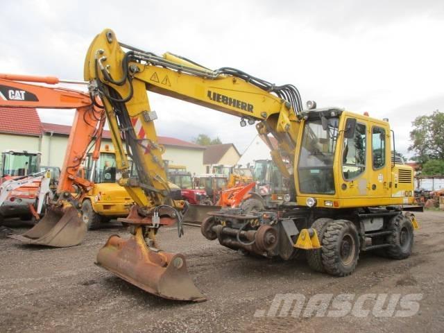 Liebherr A 900 C ZW Pelle sur pneus