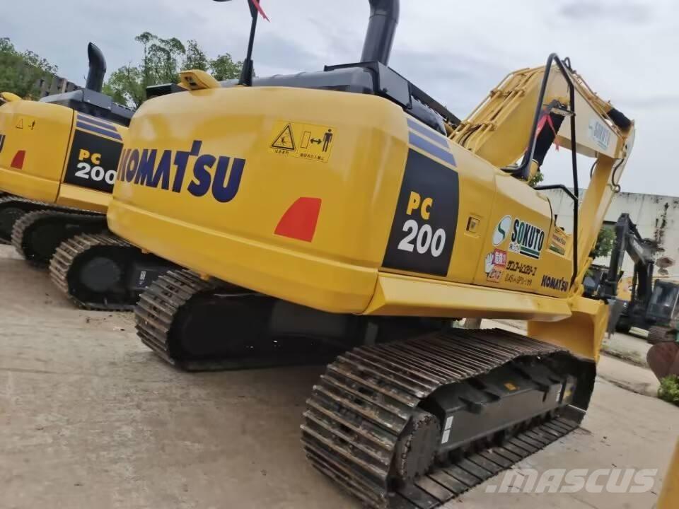 Komatsu PC 200-7 Pelle sur chenilles