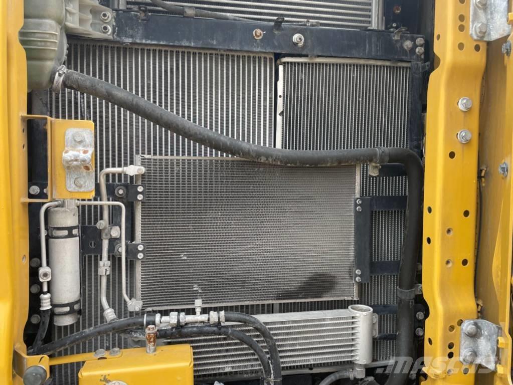 CAT 320 Pelle sur chenilles