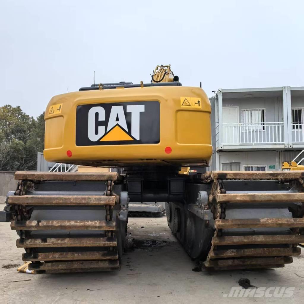 CAT 320 D Pelles amphibies