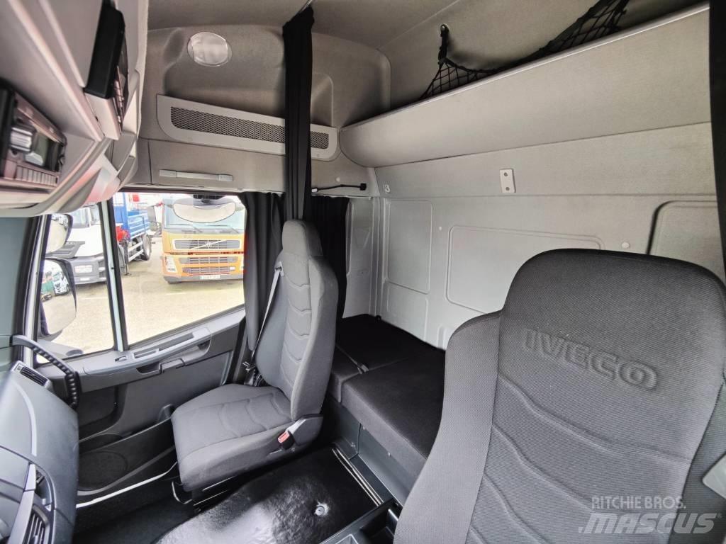 Iveco 180E 28 Camion Fourgon