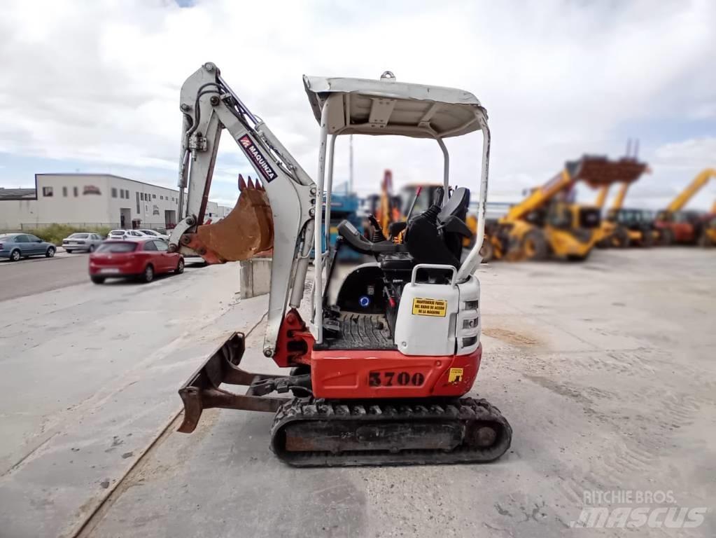 Takeuchi TB 215 R Mini pelle < 7t