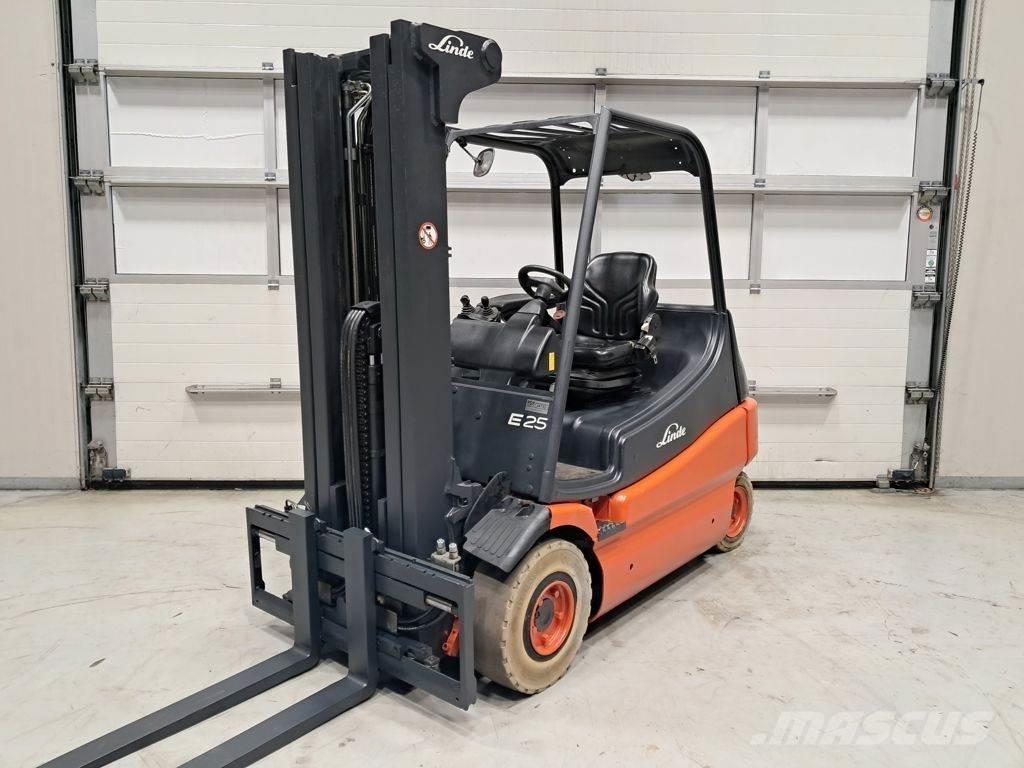 Linde E25/02 Chariots élévateurs électriques
