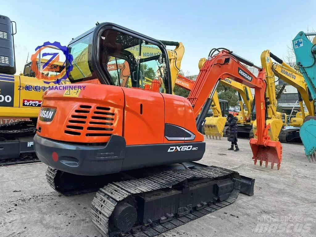 Doosan DX 60 Mini pelle < 7t