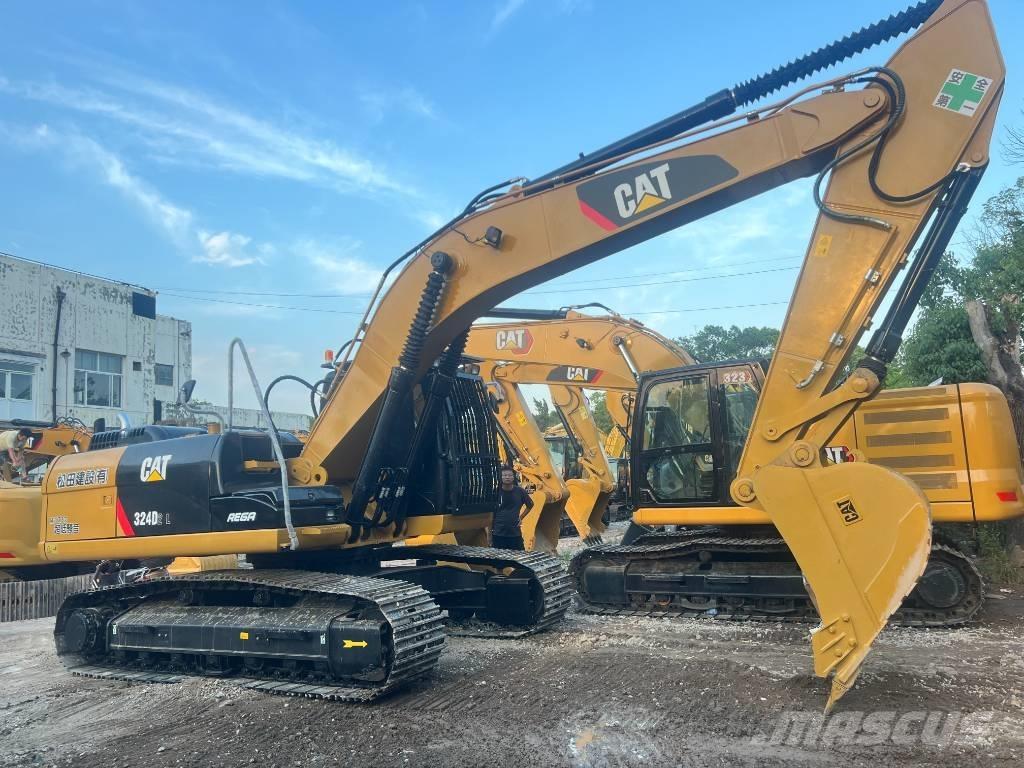 CAT 324 D2L Pelle sur chenilles