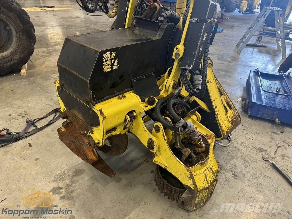 John Deere 415 Tête d'abattage / ébranchage