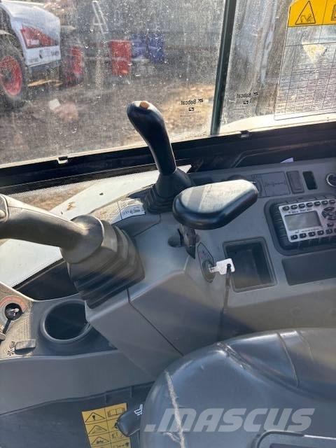 Bobcat E34 Trancheuse