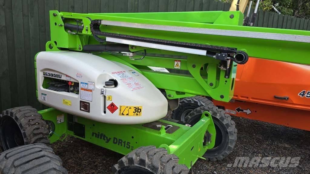 Niftylift HR 15 D Nacelles articulées