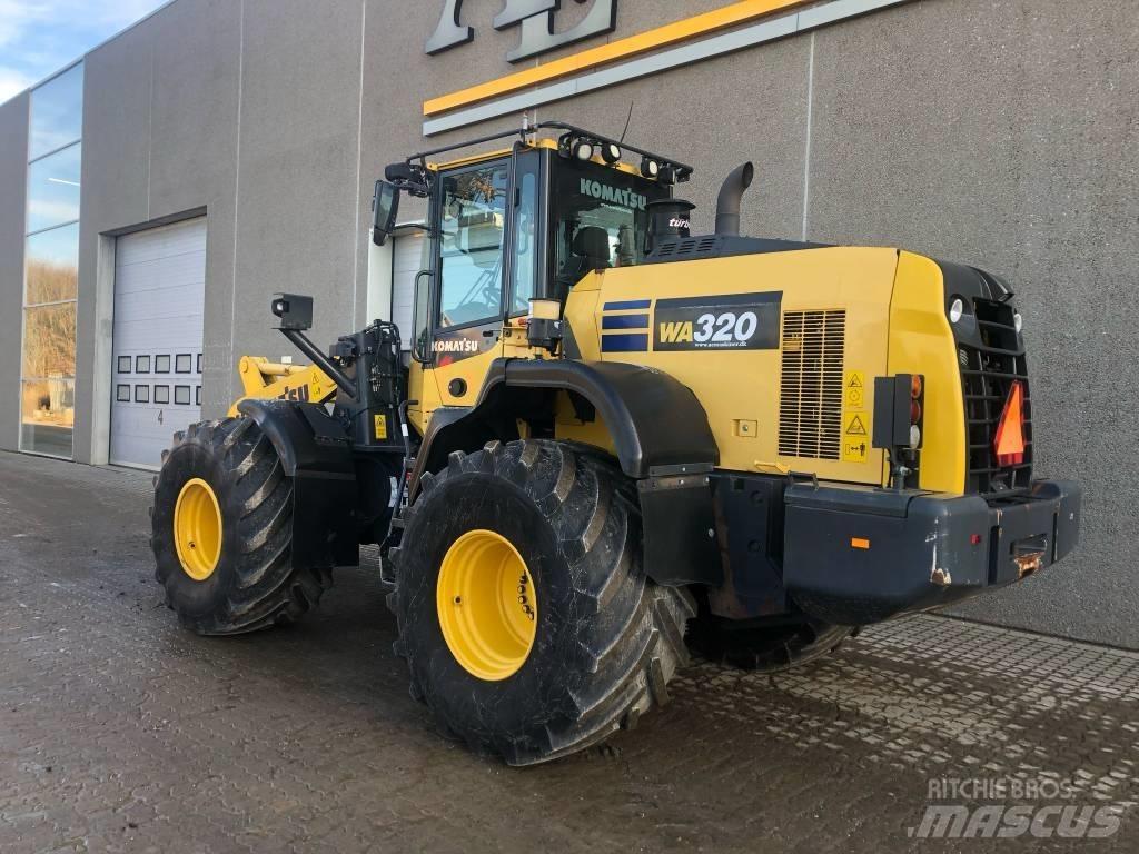 Komatsu WA 320-8 Chargeuse sur pneus