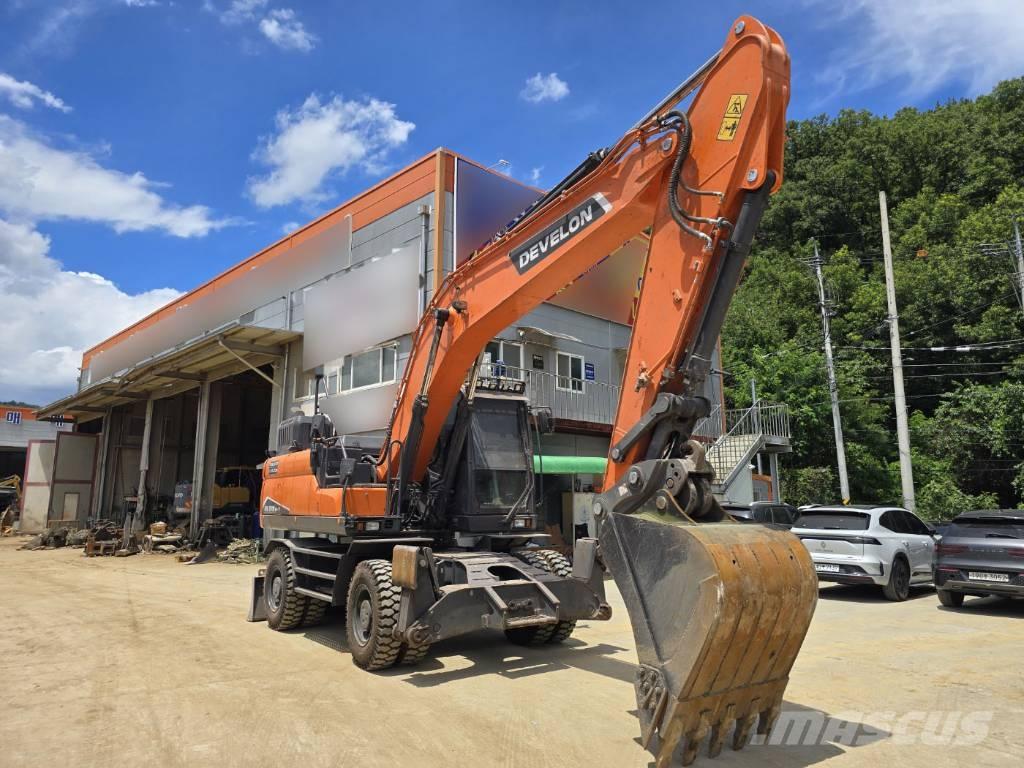 Doosan DX220W-7 Pelle sur pneus