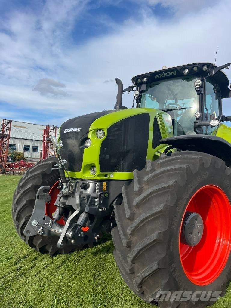 CLAAS AXION 930 Tracteur