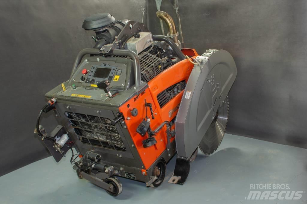 Husqvarna FS7000DL Scie à roche et béton
