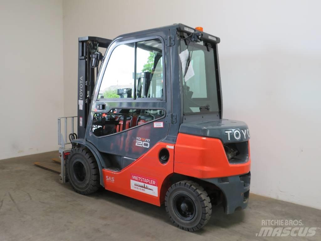 Toyota 8 FDF 20 Chariots diesel