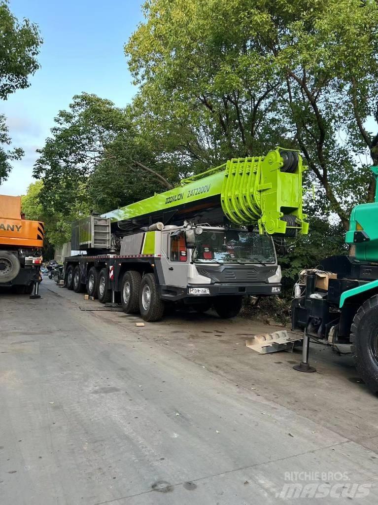 Zoomlion ZAT 2200 V Grues tout terrain