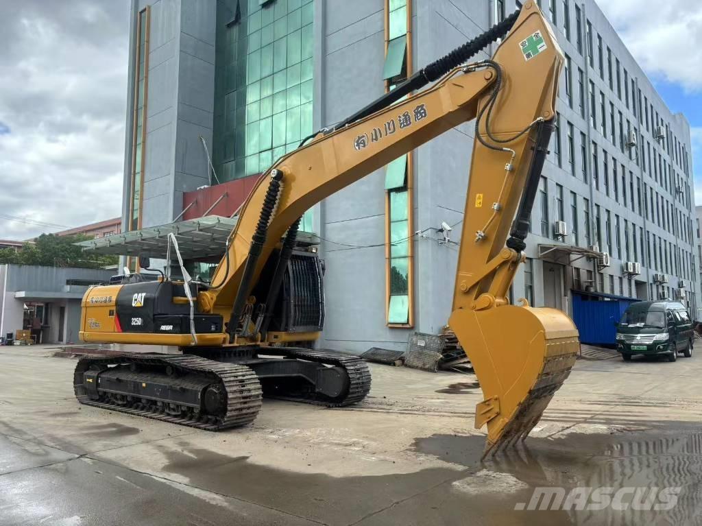 CAT 325 D Pelle sur chenilles