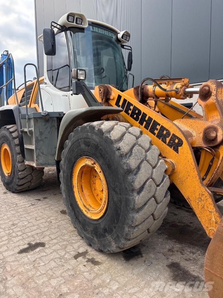 Liebherr L 550 Chargeuse sur pneus