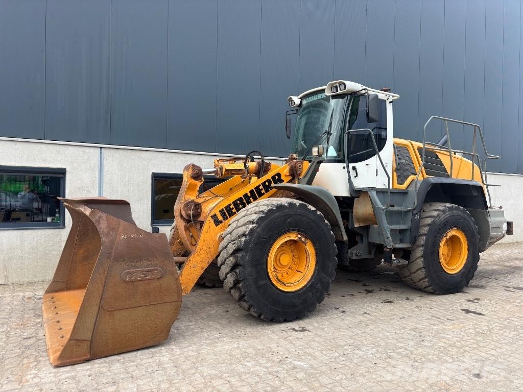 Liebherr L 550 Chargeuse sur pneus