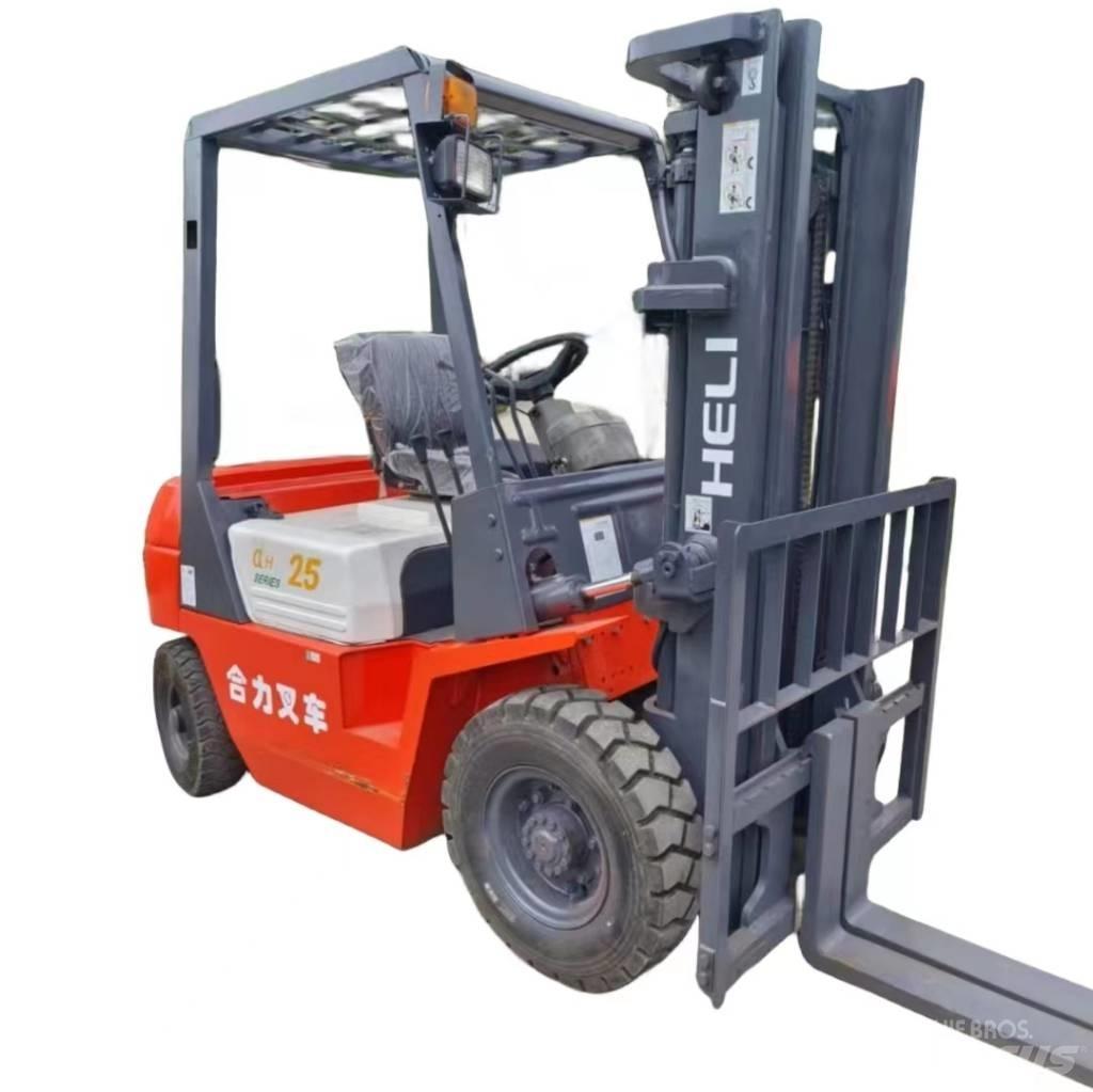 Heli FD 25 Chariots diesel