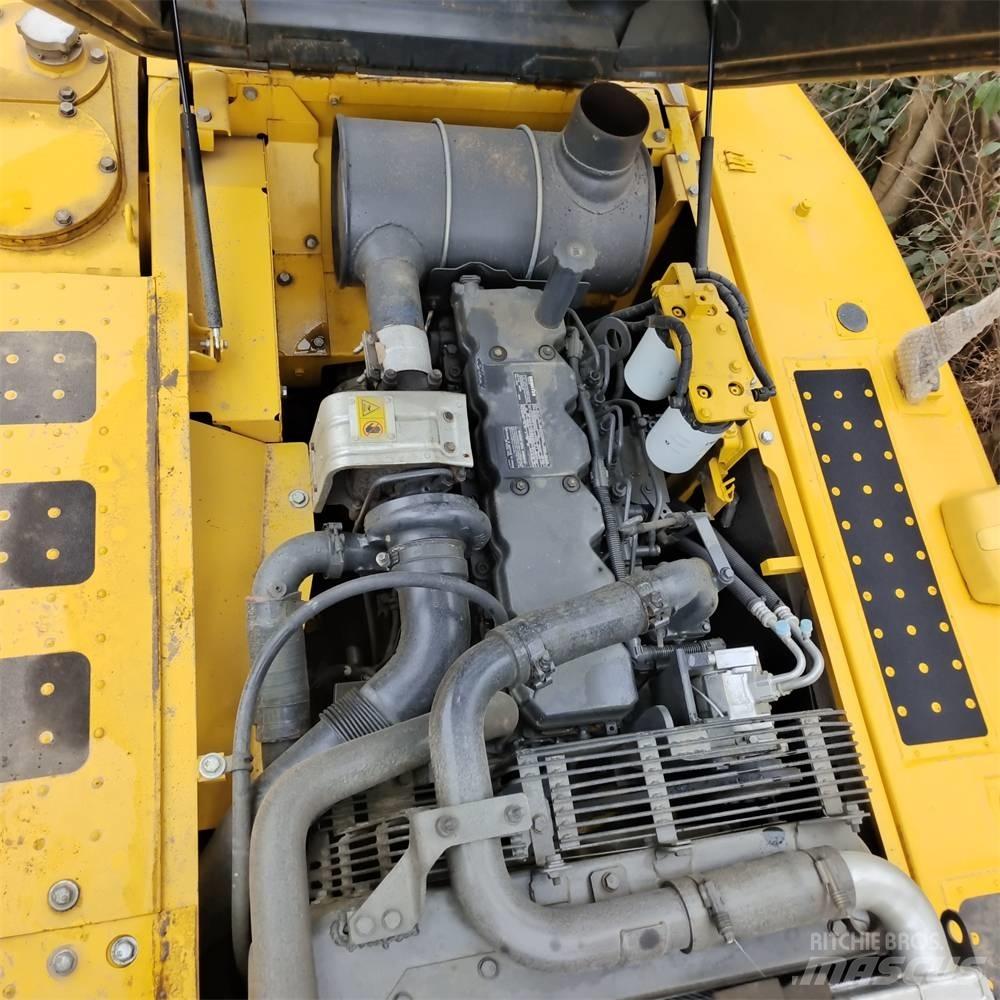 Komatsu PC 210 LC Pelle sur chenilles