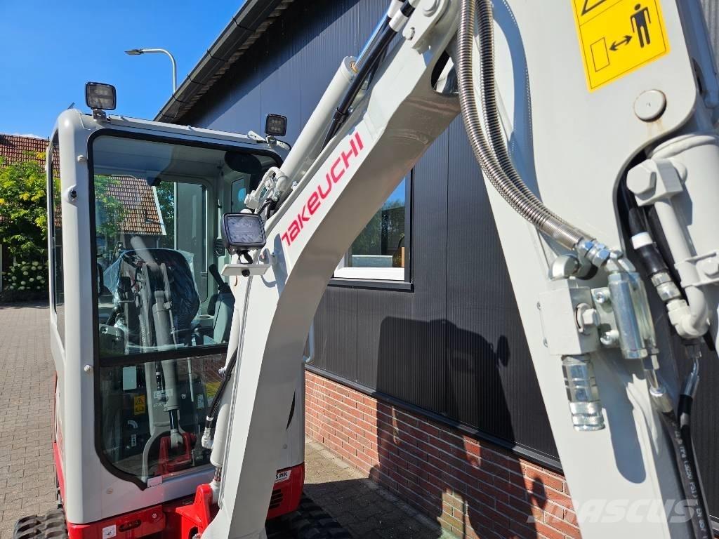 Takeuchi TB320 Demo Mini pelle < 7t