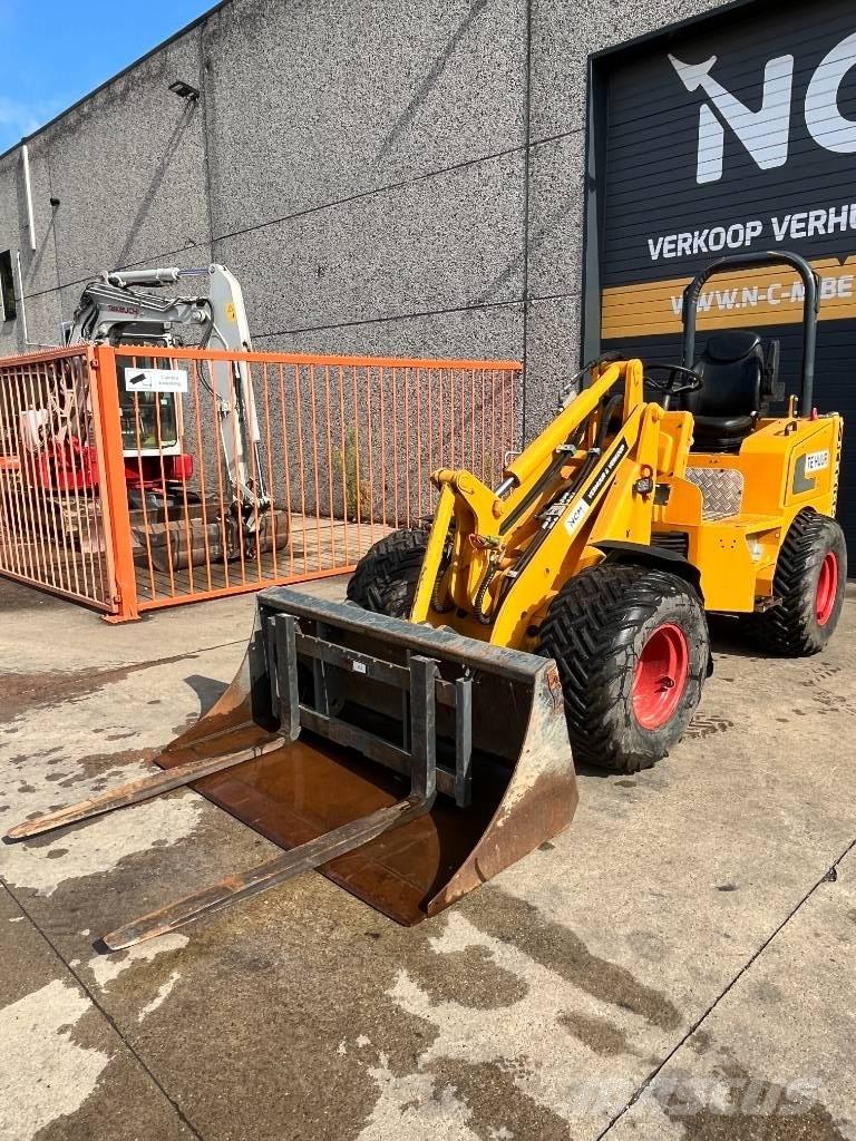 Knikmops KM 250 Chargeuse sur pneus