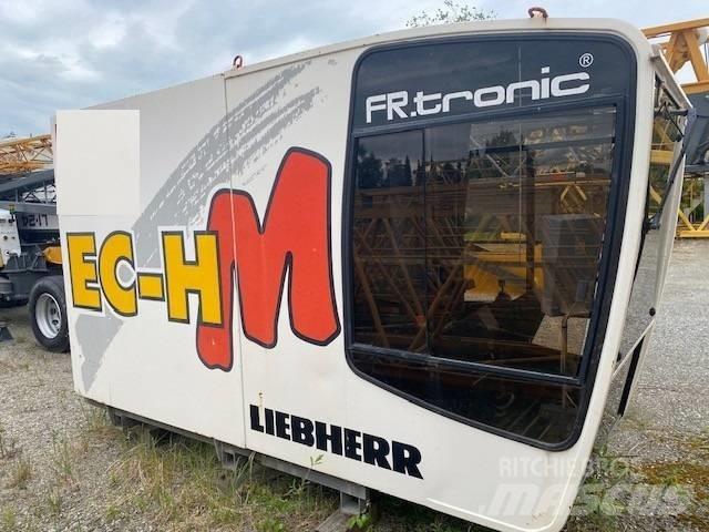 Liebherr 132 EC-HM Grue à tour