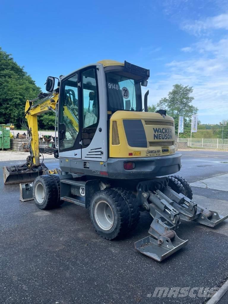 Wacker Neuson W65 Pelle sur pneus