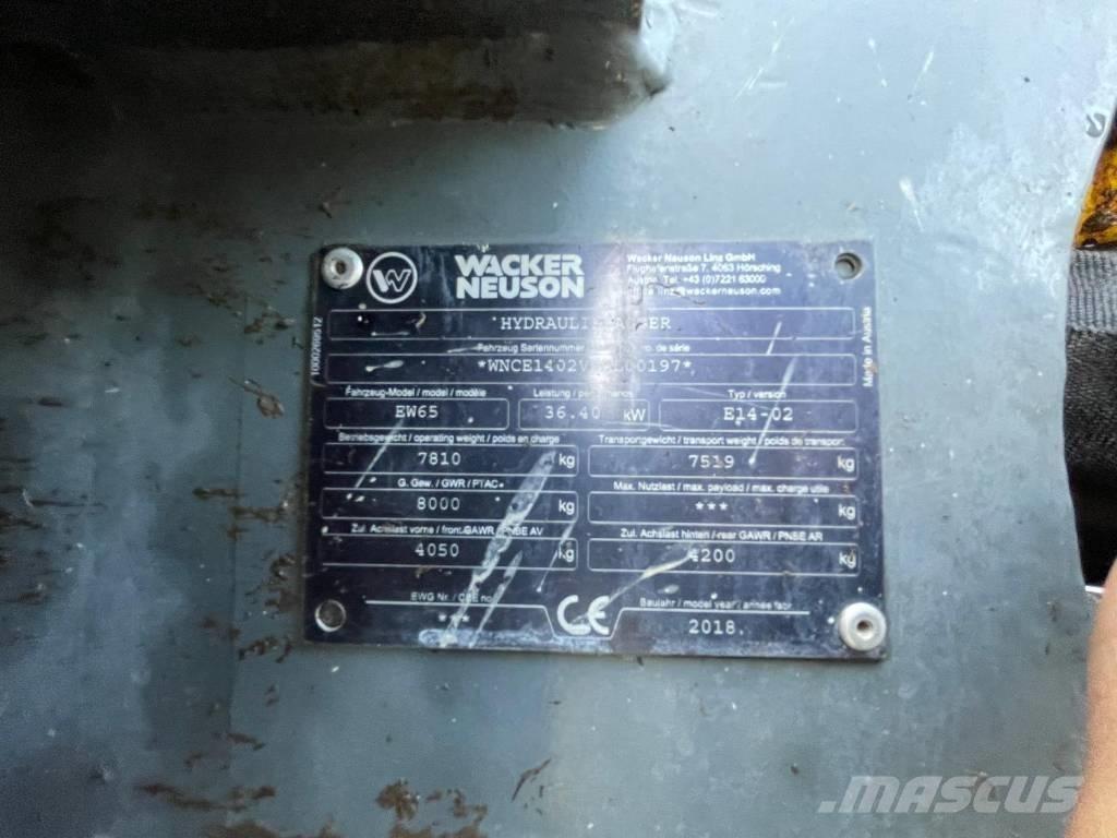 Wacker Neuson W65 Pelle sur pneus