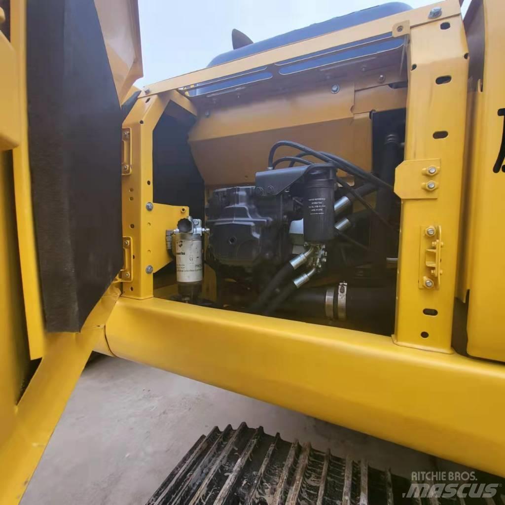 Komatsu PC 210 Pelle sur chenilles