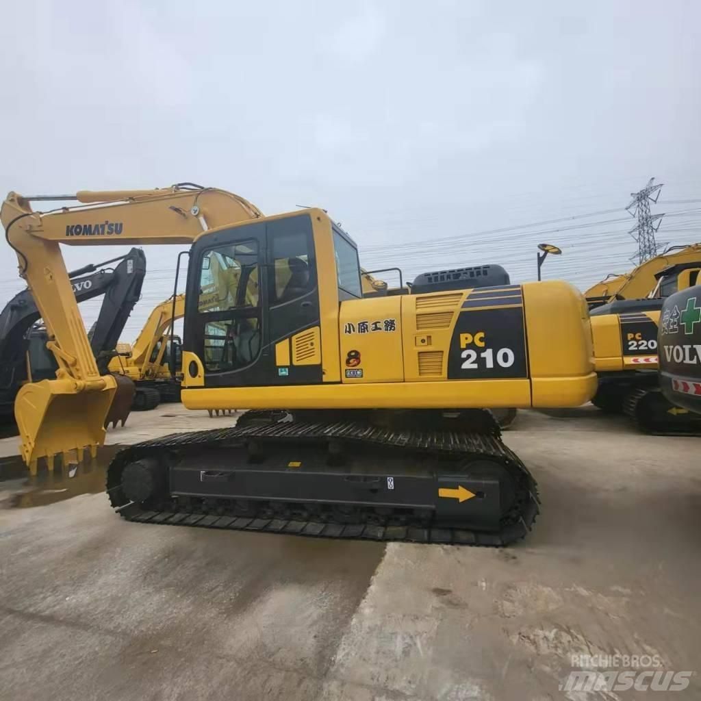 Komatsu PC 210 Pelle sur chenilles
