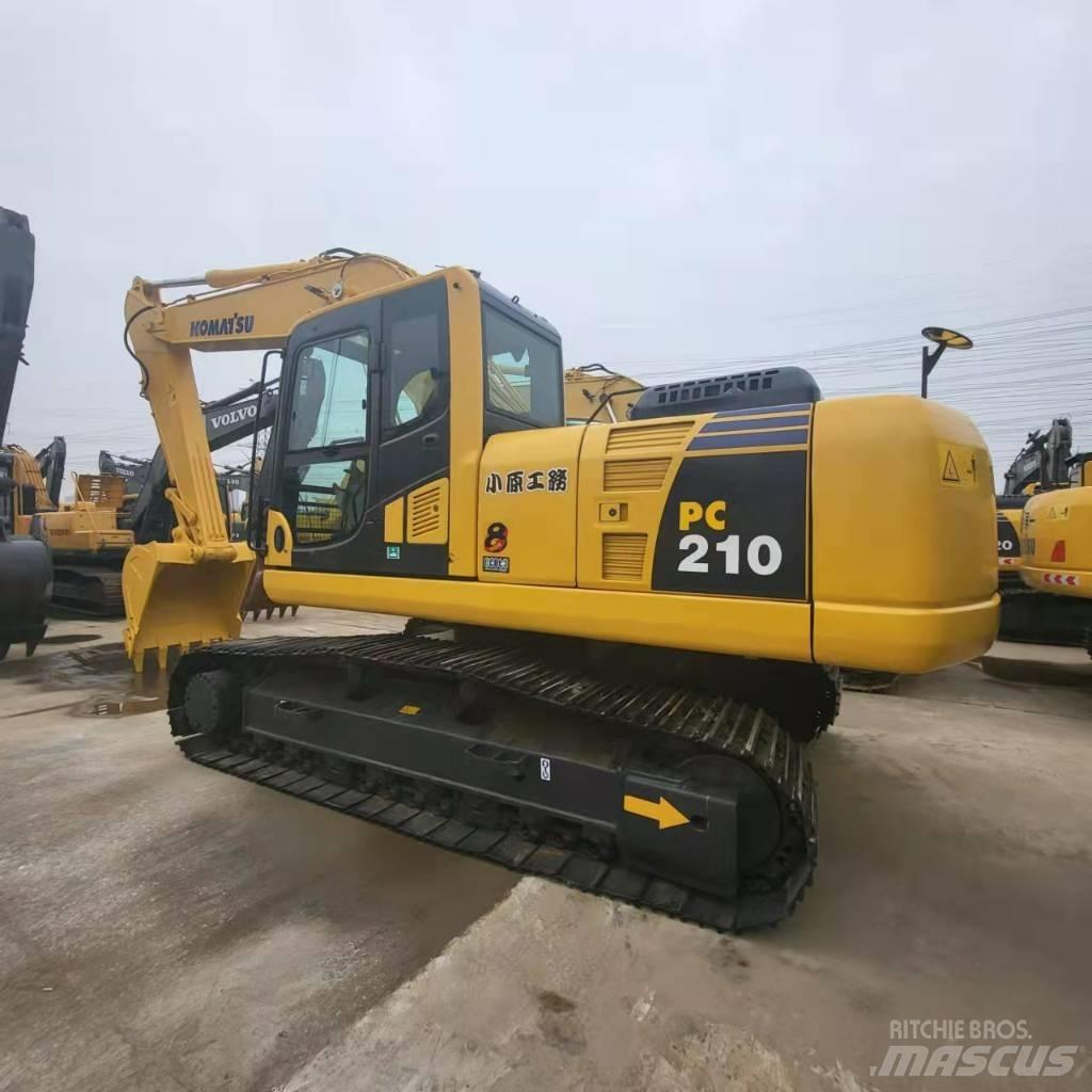 Komatsu PC 210 Pelle sur chenilles