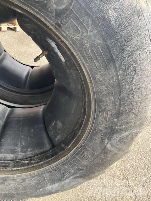 Nokian 600/55-26.5 Pneus, roues et jantes