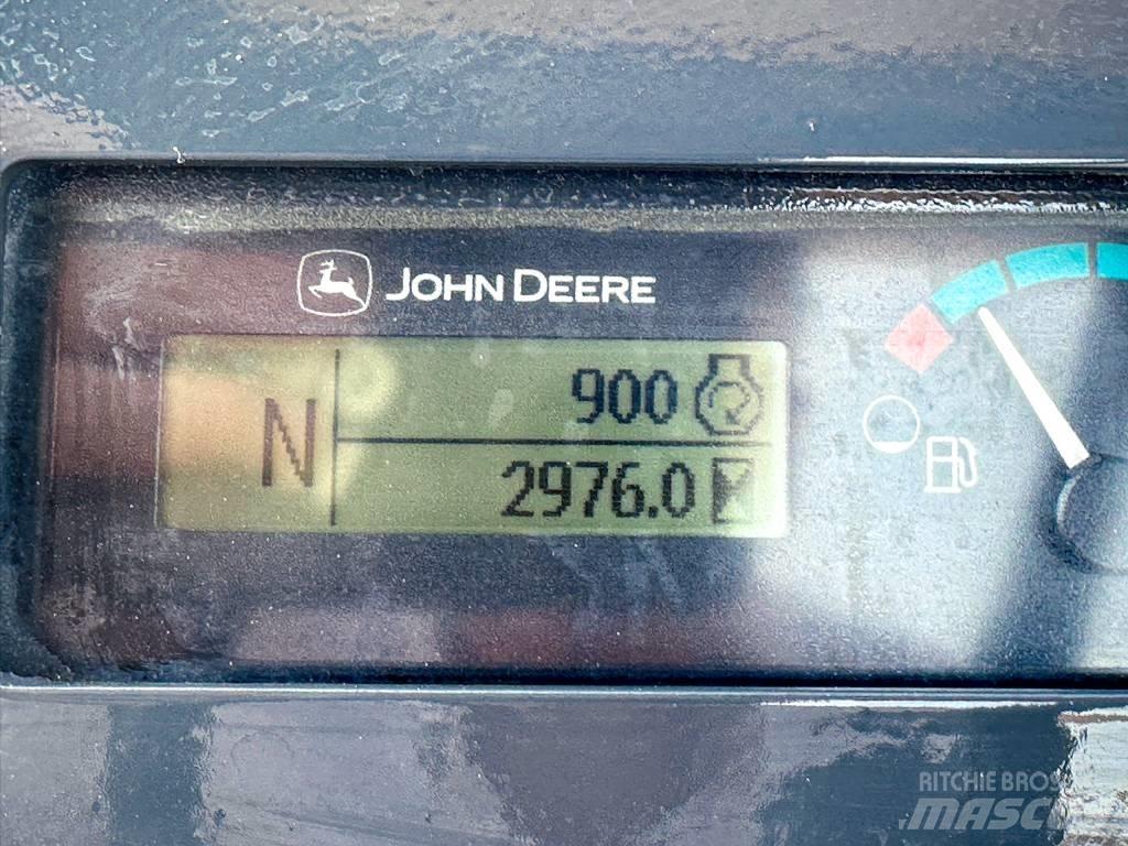 John Deere 210 LE EP Chargeur frontal, fourche