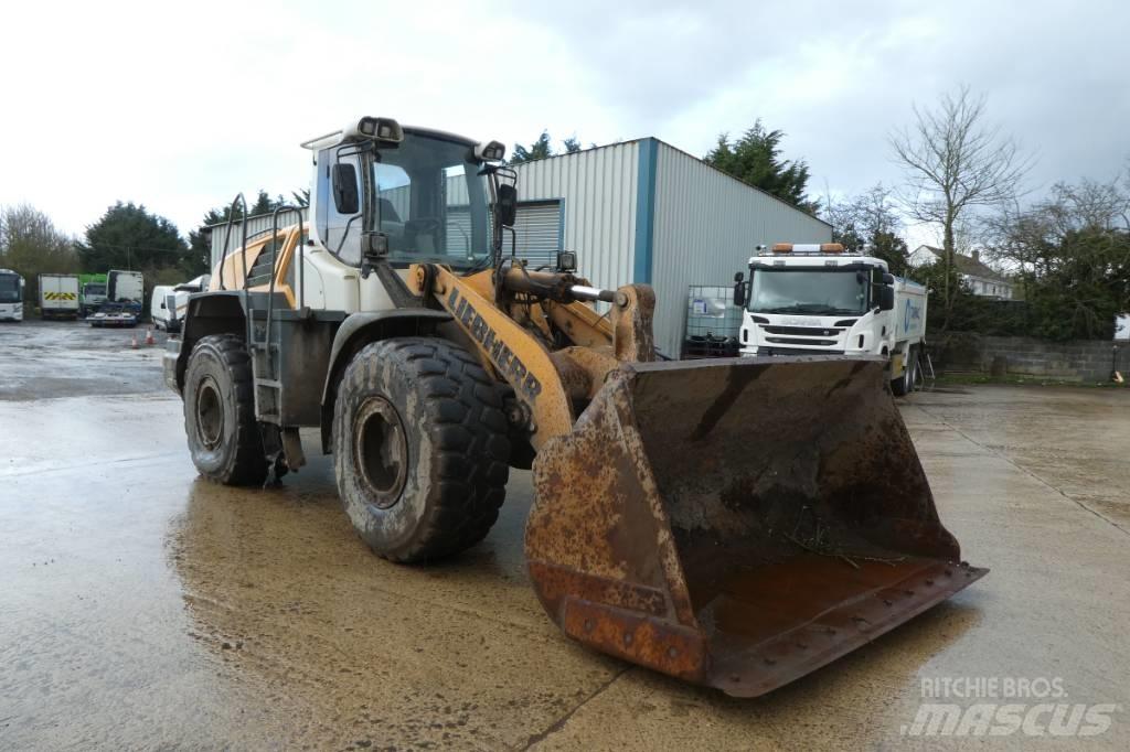 Liebherr L 556 Chargeuse sur pneus