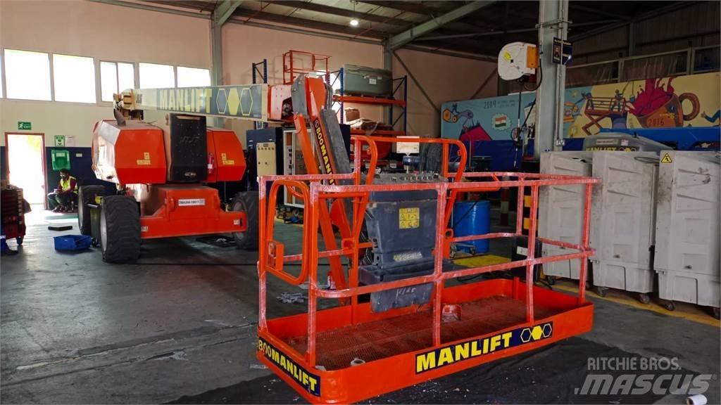 JLG 800AJ Nacelles articulées