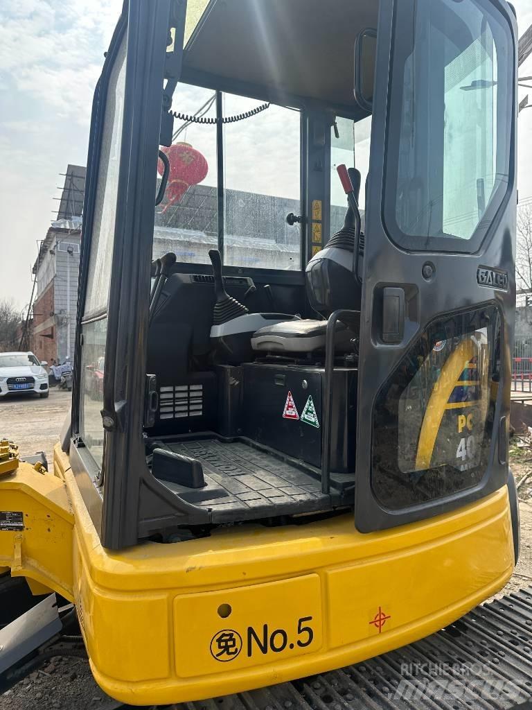 Komatsu PC 40 Mini pelle < 7t