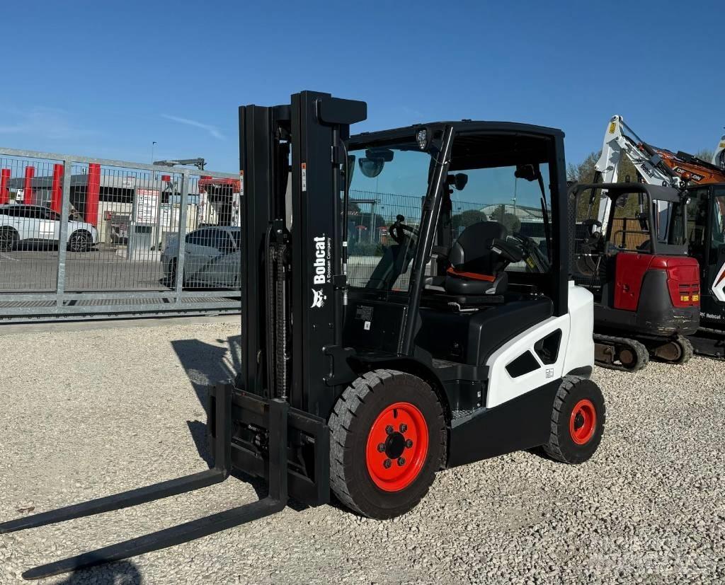 Bobcat D 25 S-9 Chariots diesel