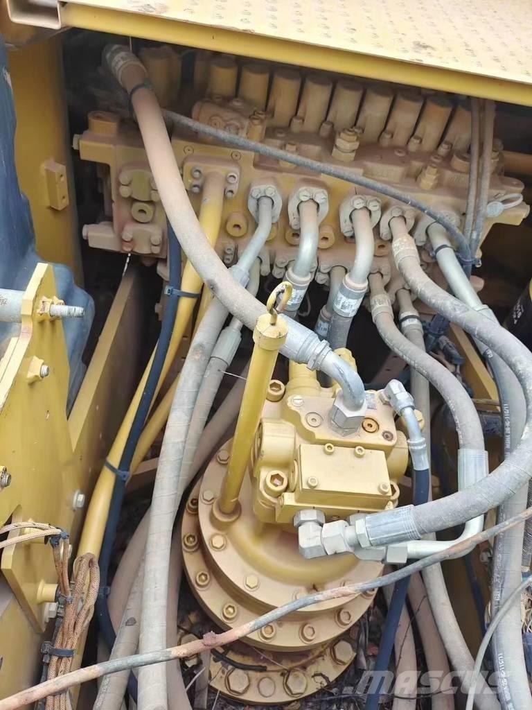 CAT 320 GC Pelle sur chenilles