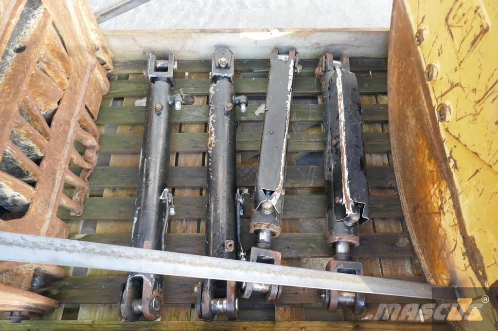 CAT 525D Grapple Transport - Autres