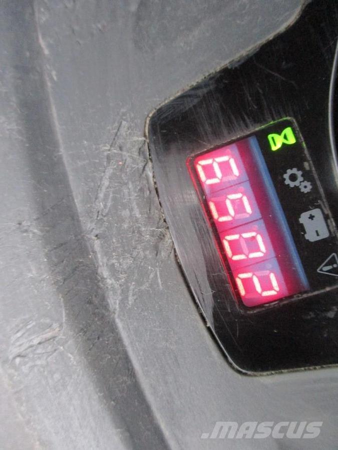 BT LPE200 Transpalette accompagnant porté debout