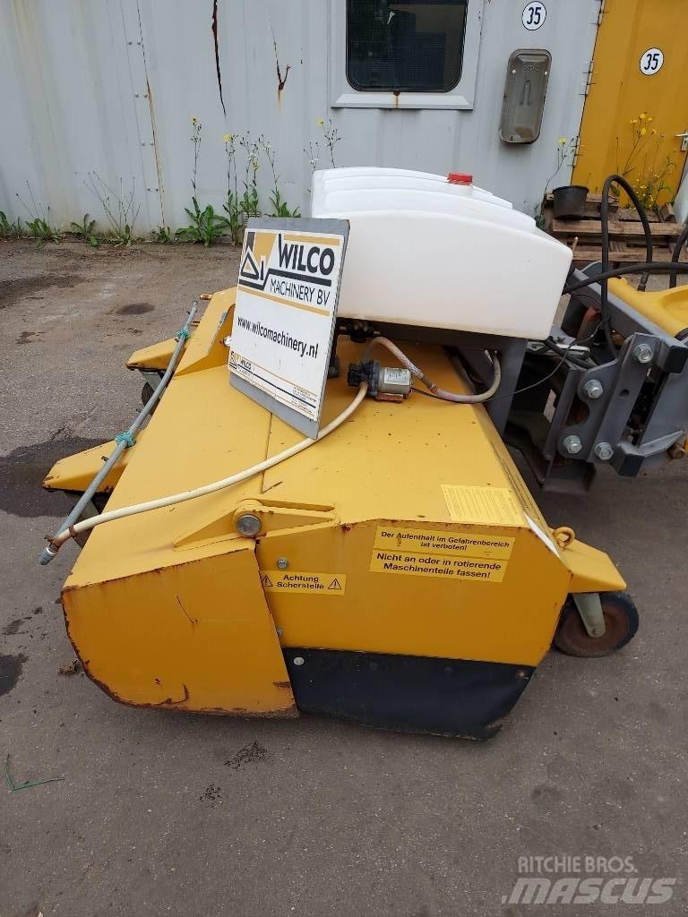 CAT 906/7/8 Balayeuse / Autolaveuse
