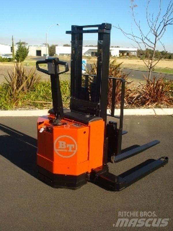 Raymond BT RSX 20/25 Chariot élevateur pour camion