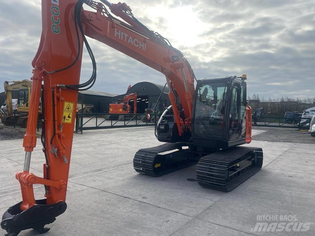 Hitachi ZX 135 US-6 Pelle sur chenilles