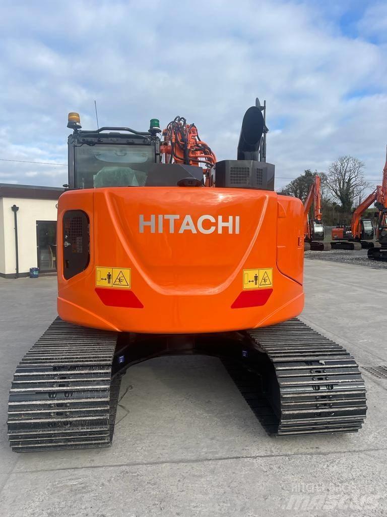 Hitachi ZX 135 US-6 Pelle sur chenilles
