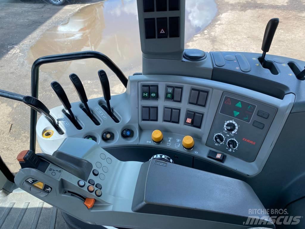 CLAAS Arion 640 Tracteur