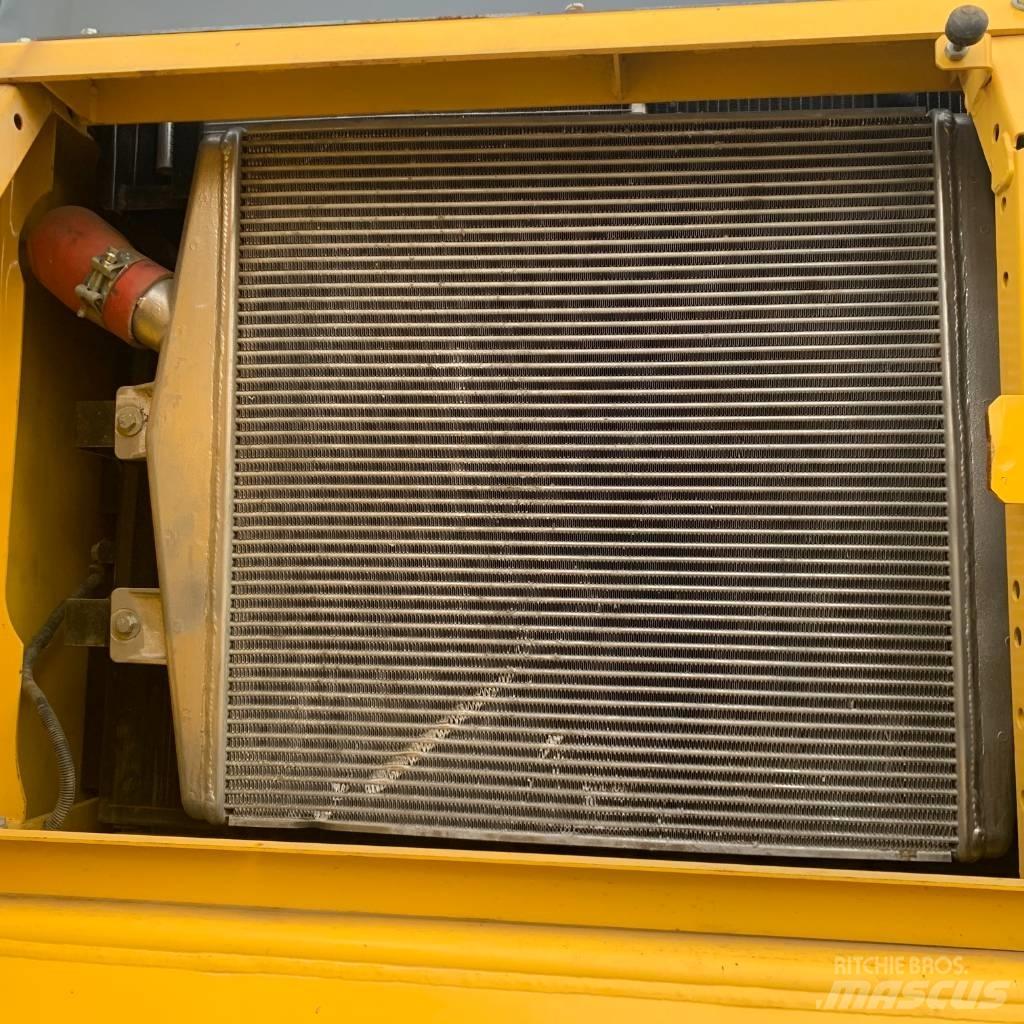 Komatsu PC450-8 Pelle sur chenilles