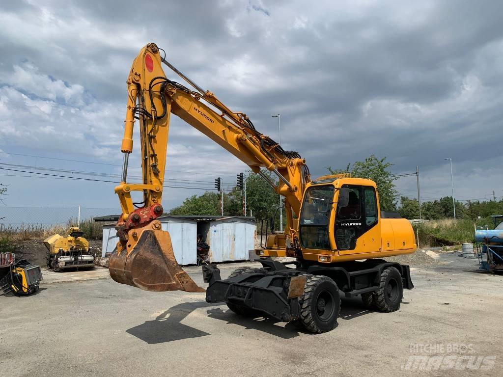 Hyundai ROBEX 170W-3 Pelle sur pneus
