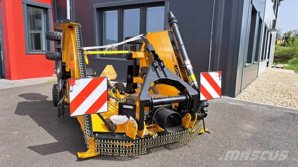 McConnel TUFFCUT 480 Broyeur / Gyrobroyeur / Epareuse