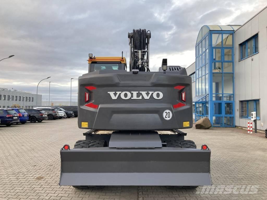 Volvo EWR 170 E Pelle sur pneus